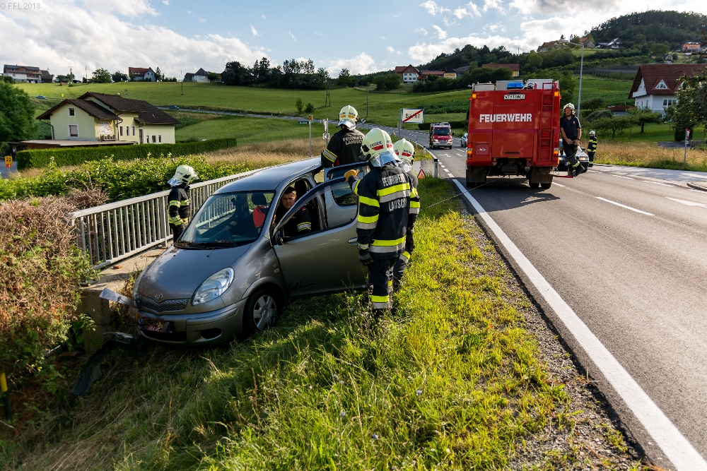 T03 Verkehrsunfall, Fahrzeugbergung, binden von Betriebsmittel