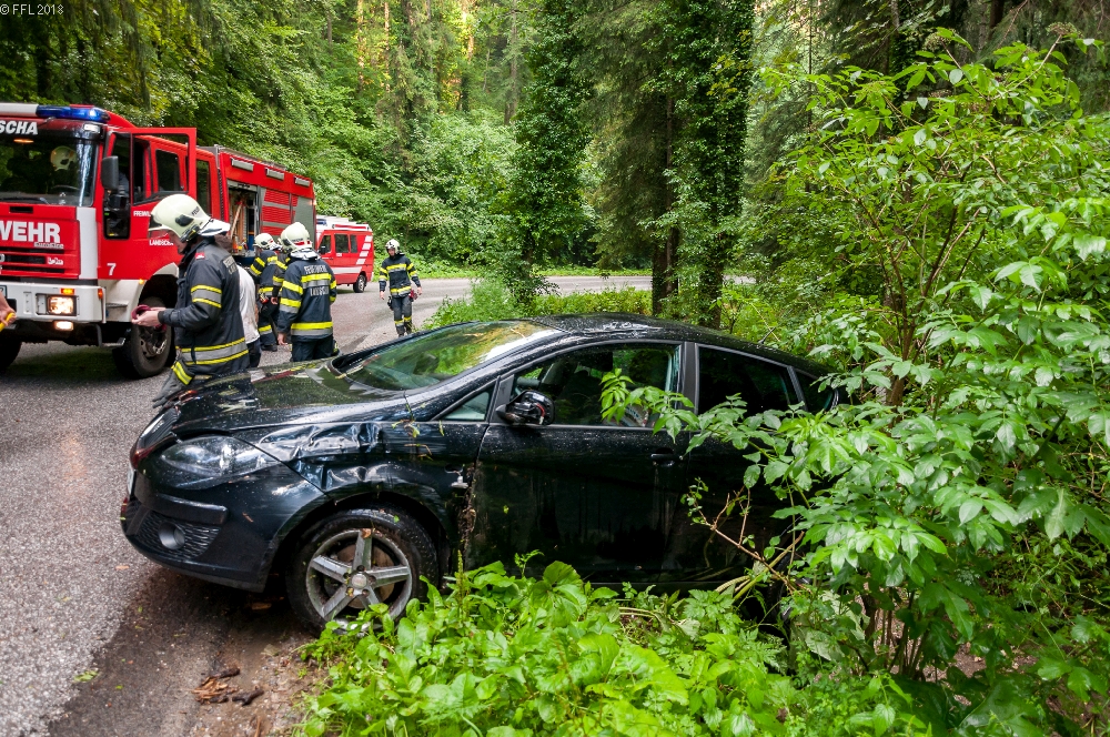 T03 Verkehrsunfall, Fahrzeugbergung, binden von Betriebsmittel