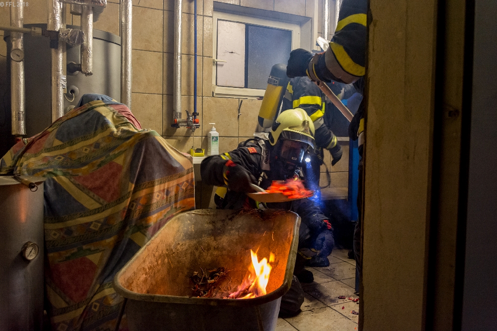 B10 Keller-, Tiefgaragen- und Carportbrand