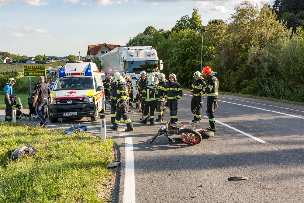 T03 Verkehrsunfall, Fahrzeugbergung, binden von Betriebsmittel