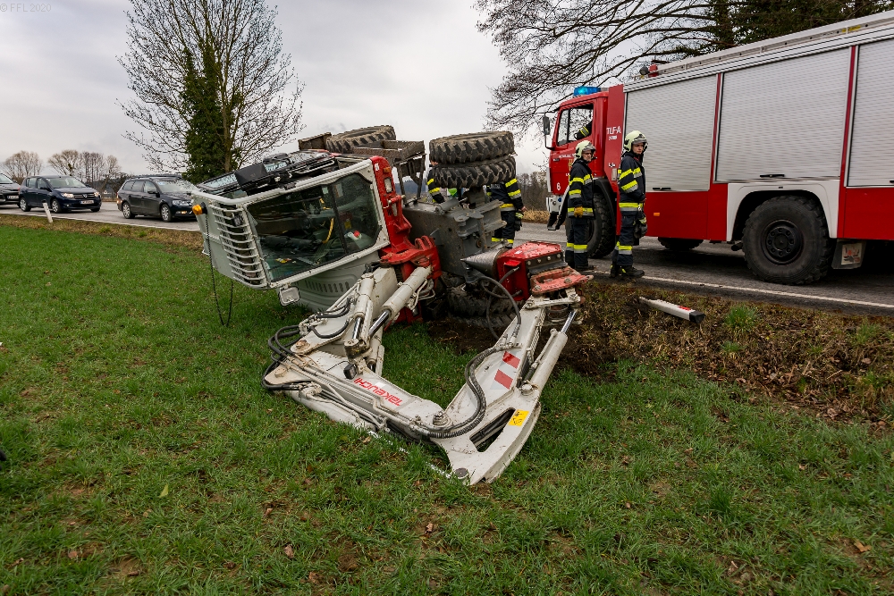 T03 Verkehrsunfall, Fahrzeugbergung, binden von Betriebsmittel T03 Verkehrsunfall, Fahrzeugbergung, binden von Betriebsmittel