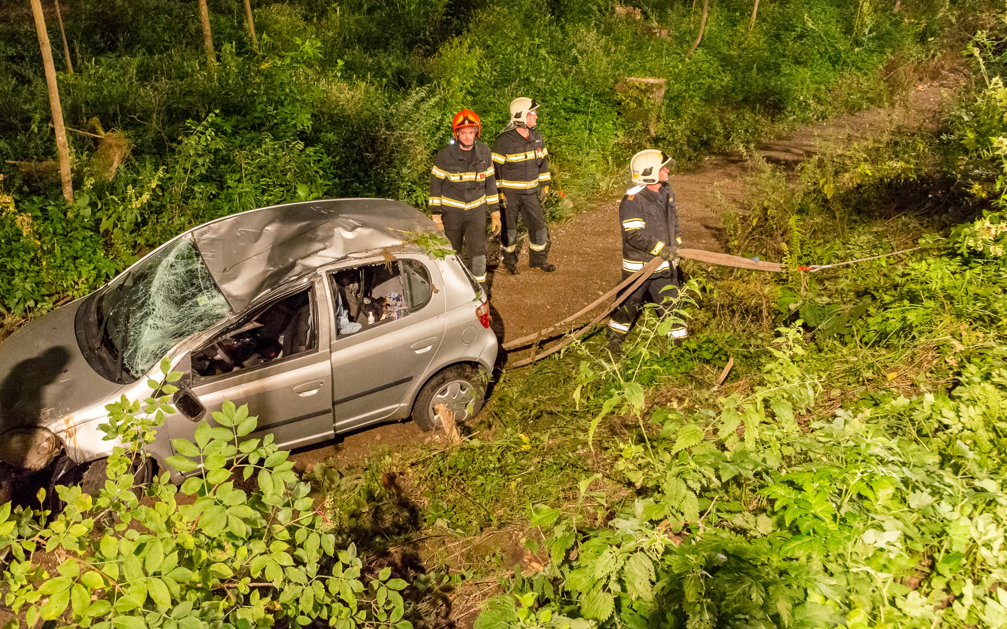 T03 Verkehrsunfall, Fahrzeugbergung, binden von Betriebsmittel