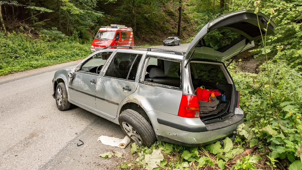 T03 Verkehrsunfall, Fahrzeugbergung, binden von Betriebsmittel