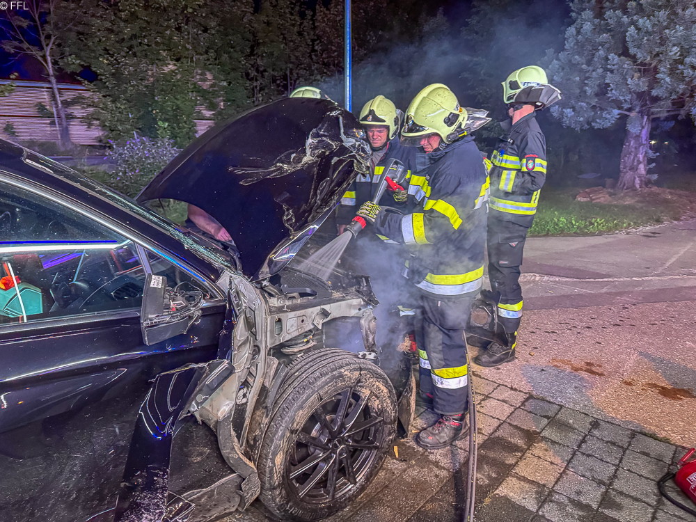 B08 Fahrzeugbrand